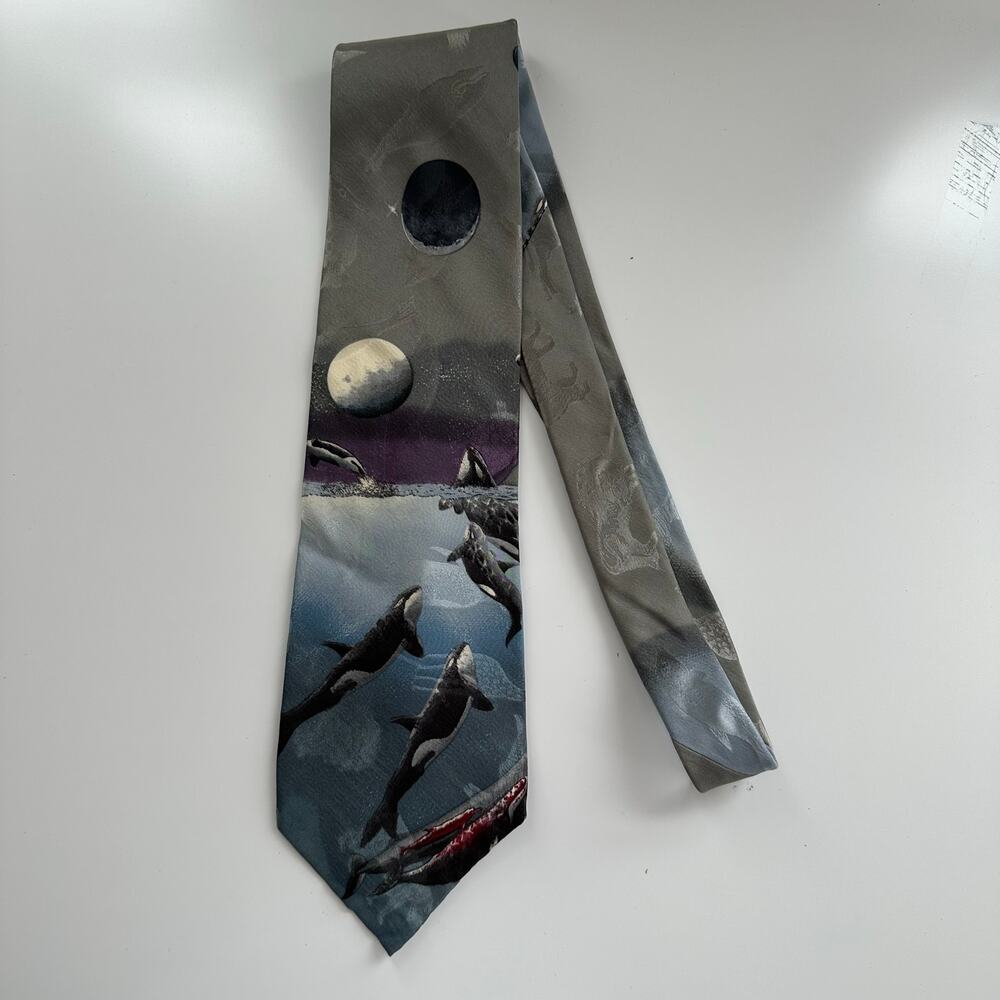 VTG Endangered‎ Species Men's 100% Silk Killer Whales Holographic Print Wide Tie